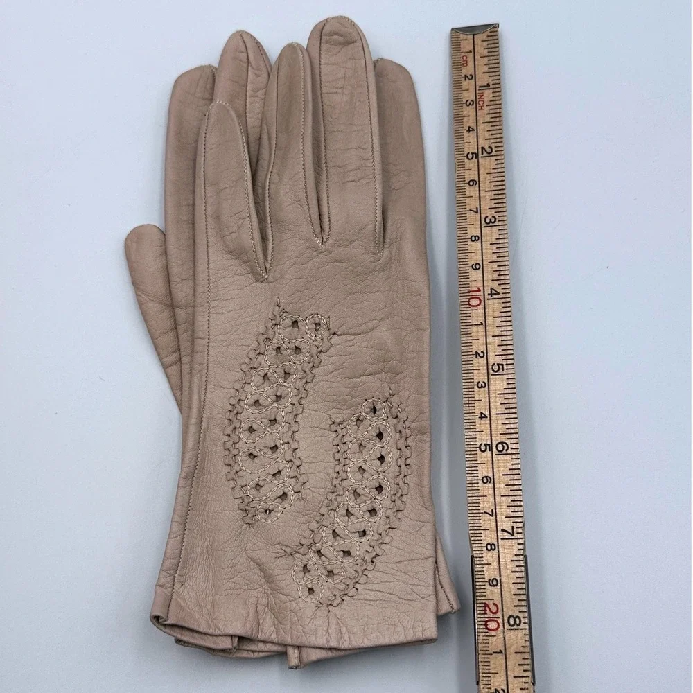 VTG Taupe Leather Decorative Embroidered Perforated Detail Gloves Womens Sz 7.5